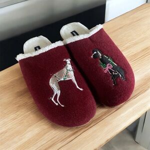 Lands End Women’s 10 Fleece Lined Slippers Burgundy with Embroidered Dogs Cozy
